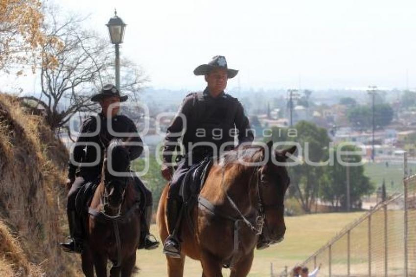 POLICÍA MONTADA