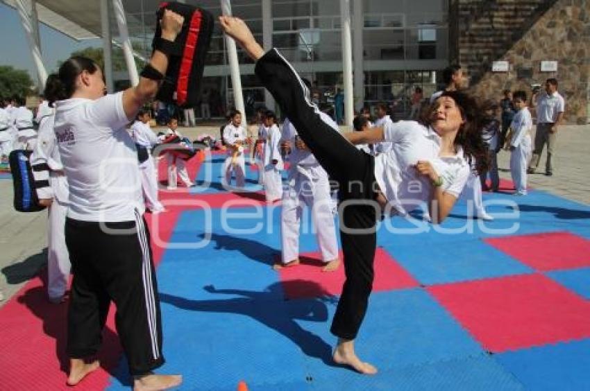 FERIA DE ACTIVACIÓN FÍSICA