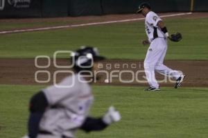 BEISBOL . PERICOS VS SULTANES