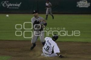 BEISBOL . PERICOS VS SULTANES