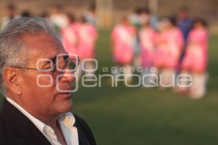 FUTBOL FEMENIL . LEONARDO CUELLAR