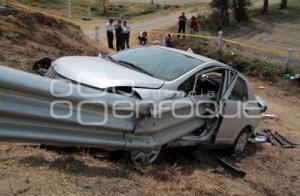 MUERE MUJER EN VOLCADURA