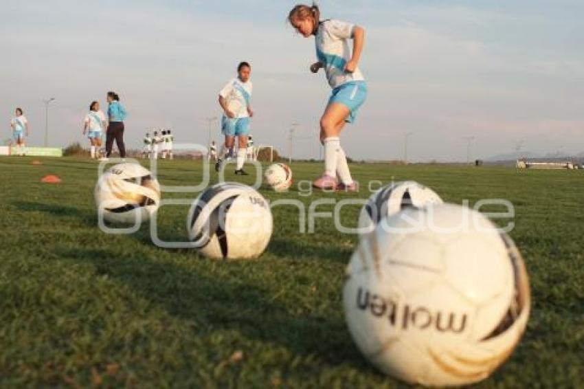 FUTBOL FEMENIL . LEONARDO CUELLAR