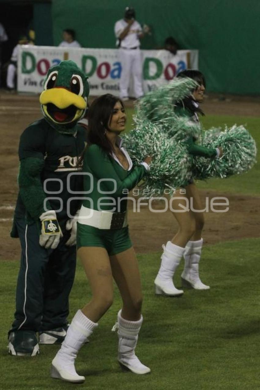 PERICOS VS ÁGUILAS. BEISBOL