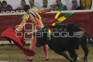 EL CAPEA. TOROS. EL RELICARIO