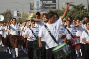 REVISTA GENERAL PARA DESFILE