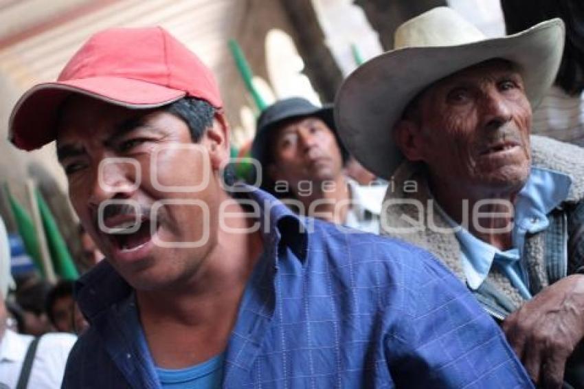 PROTESTA CAMPESINOS UNTA