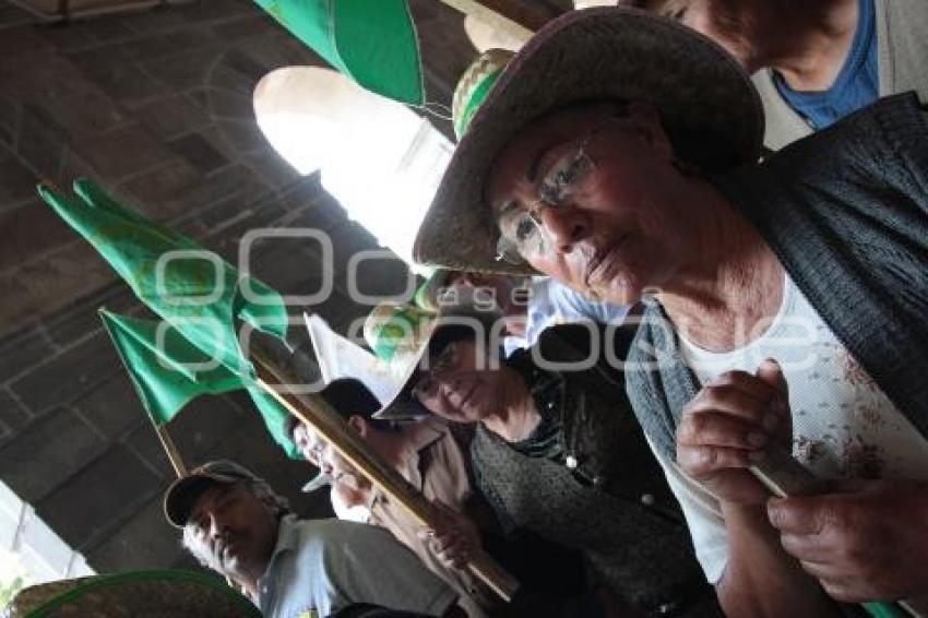 PROTESTA CAMPESINOS UNTA