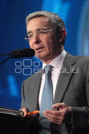 ESPACIO 2011 - ALVARO URIBE