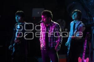 CONCIERTO . LOS BUNKERS