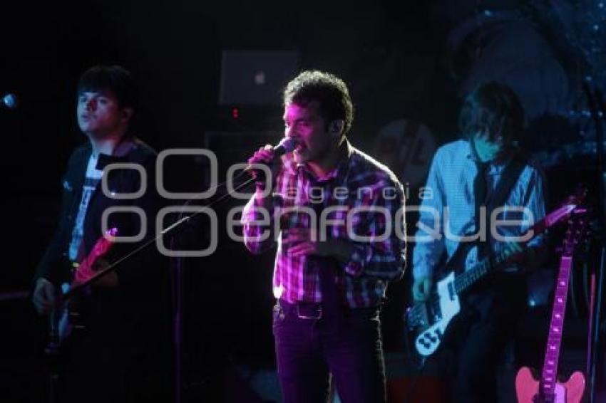 CONCIERTO . LOS BUNKERS