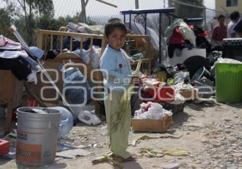 DESALOJO DE FAMILIAS EN SAN ANTONIO CACALOTEPEC