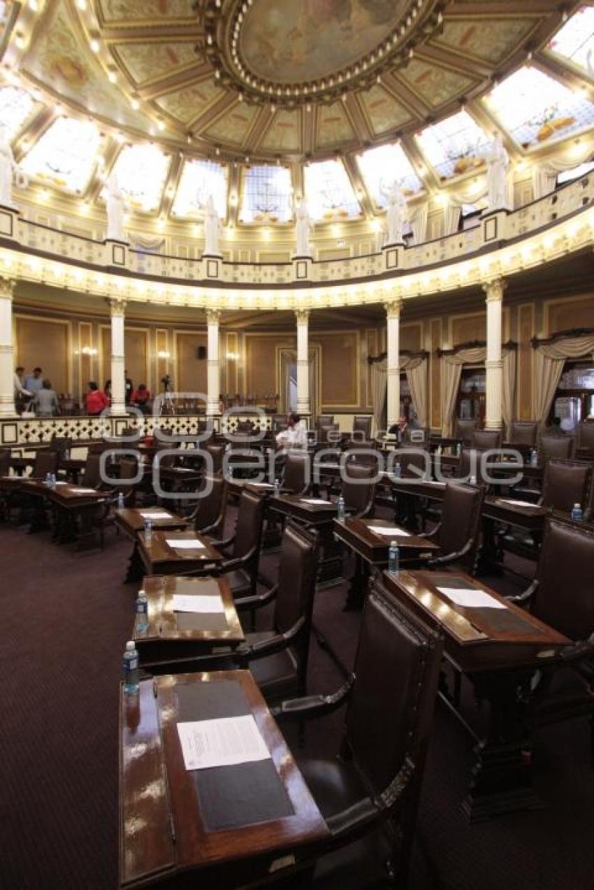 SALON DE PLENOS EN CONGRESO DEL ESTADO DE PUEBLA