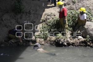 ENCUENTRAN CADAVER DE UN HOMBRE ENTRE LAS AGUAS NEGRAS DEL RIO