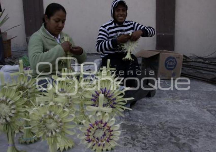 DOMINGO DE RAMOS VENTA DE PALMAS