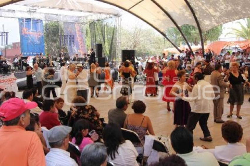 DANZONERA PUEBLA. PALAFOXIANO