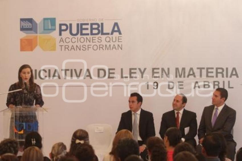 INICIATIVA DE ADOPCION