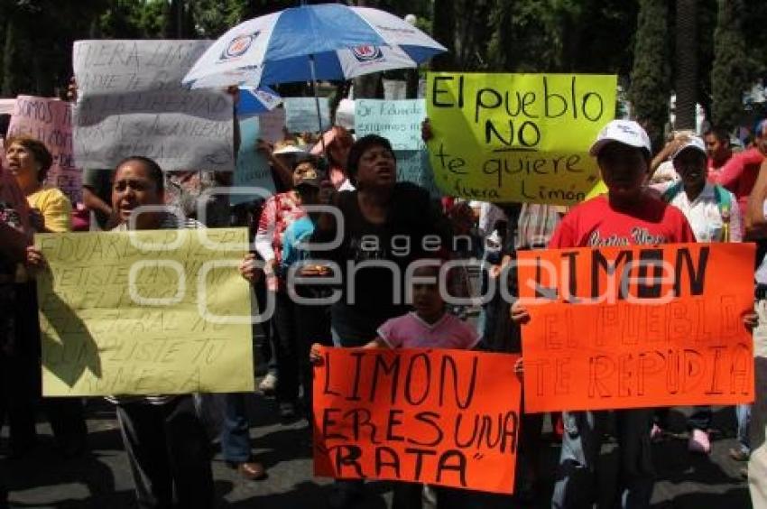 MANIFESTACIÓN VECINOS LA LIBERTAD . ELECCIONES