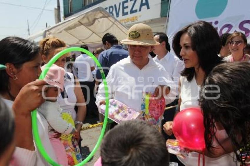 DIF . ENTREGA JUGUETES