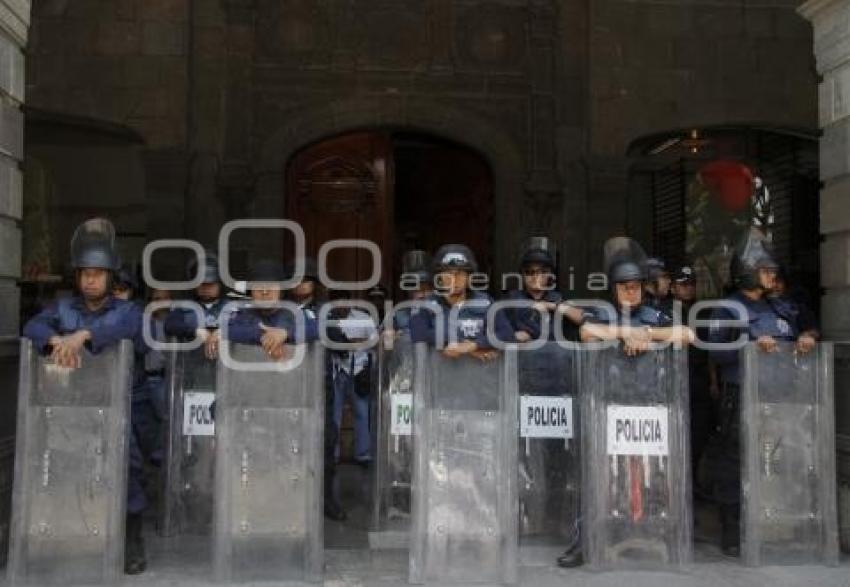 MANIFESTACION DE HABITANTES DE SAN APARICIO