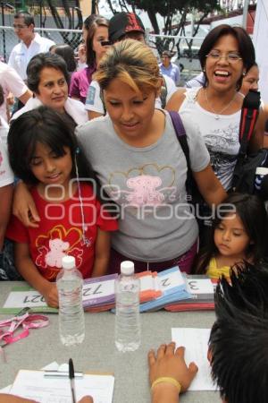 CORRAMOS POR LA MUJER