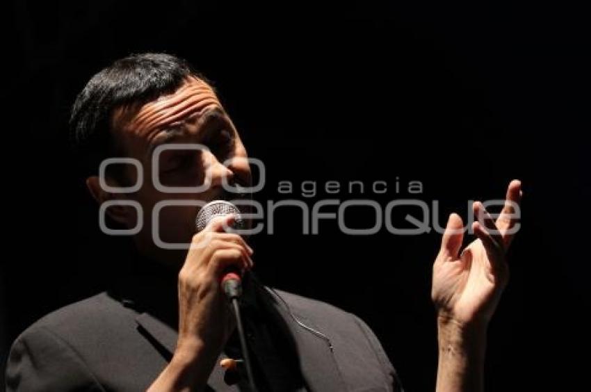 EDDIE SANTIAGO . PALAFOXIANO