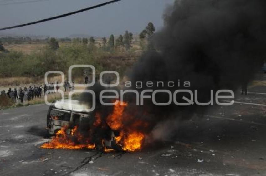 INCENDIAN TRANSPORTE PUBLICO EN FEDERAL ATLIXCO