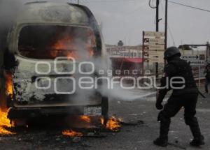 INCENDIAN TRANSPORTE PUBLICO EN FEDERAL ATLIXCO