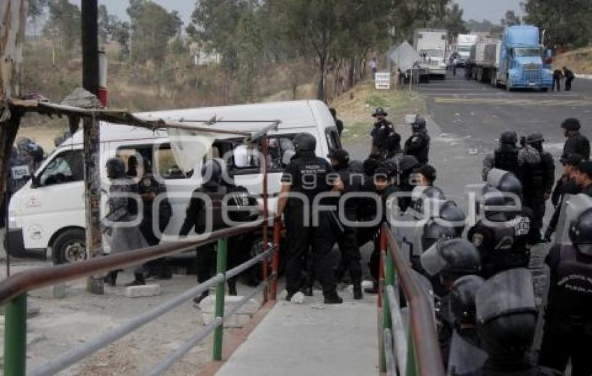 INCENDIAN TRANSPORTE PUBLICO EN FEDERAL ATLIXCO