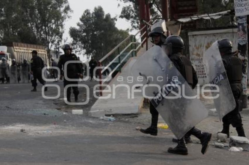 INCENDIAN TRANSPORTE PUBLICO EN FEDERAL ATLIXCO