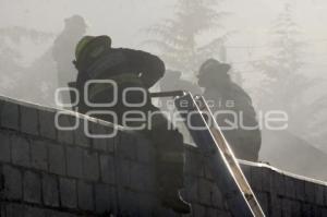 INCENDIO EN FÁBRICA DE ALGODÓN