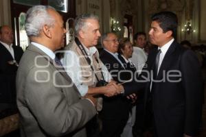 VISITANTES DISTINGUIDOS A EMBAJADORES