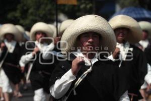 DESFILE - 5 DE MAYO