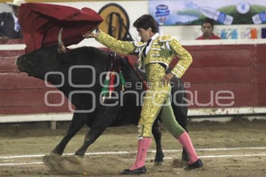 CORRIDA DE TOROS DEL 5 DE MAYO