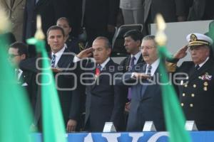 DESFILE 5 DE  MAYO . FELIPE CALDERÓN