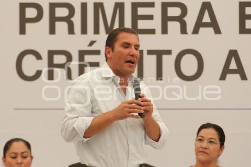 CRÉDITO A LA PALABRA DE LA MUJER