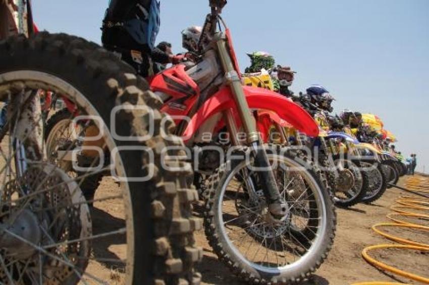 CAMPEONATO NACIONAL DE MOTOCROSS