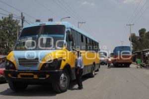 CIERRAN CALLE VECINOS BALCONES DEL SUR POR MOLESTIA CON TRANSPORTE PÚBLICO