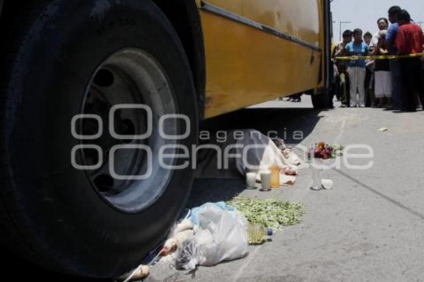 MUERE MUJER ARROLLADA POR TRANSPORTE PÚBLICO