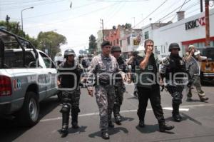 ENFRENTAMIENTO - POLICIA - COMERCIANTES