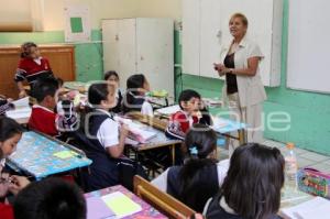 DÍA DEL MAESTRO . LABOR DOCENTE