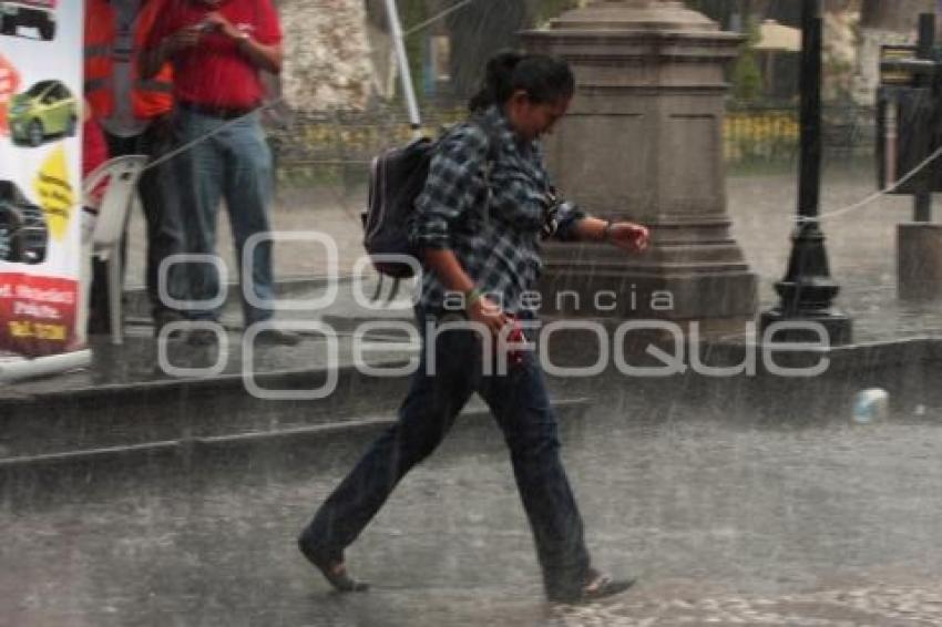 LLUVIA CENTRO HISTÓRICO