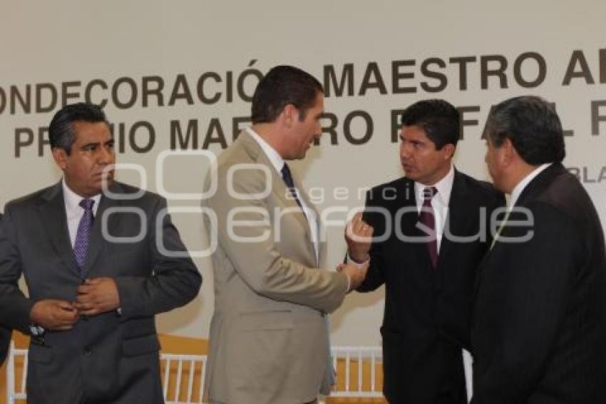 SNTE . FESTEJO MAESTROS