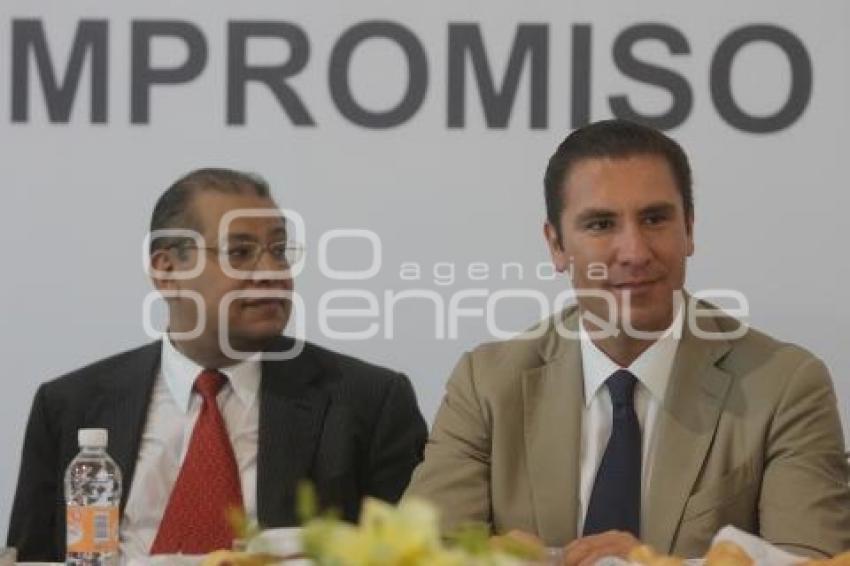 SNTE . FESTEJO MAESTROS