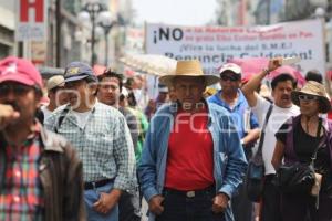 MARCHAN MAESTROS DISIDENTES . DÍA DEL MAESTRO