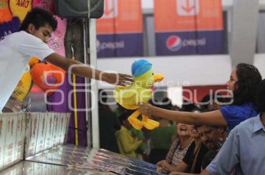 FERIA DE PUEBLA 2011 . JUEGOS DE AZAR