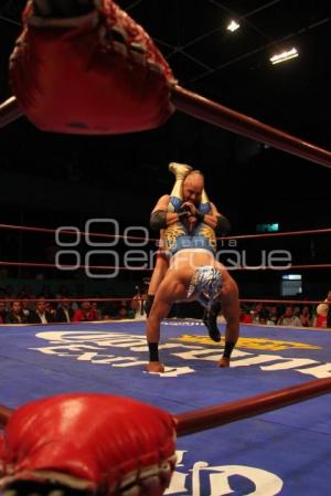 LUCHA LIBRE . ARENA PUEBLA