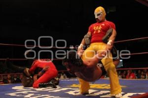 LUCHA LIBRE . ARENA PUEBLA