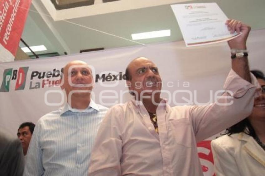 JULIAN HADDAD- COORDINADOR METROPOLITANO TOMA DE PROTESTA