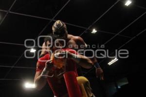 LUCHA LIBRE . ARENA PUEBLA